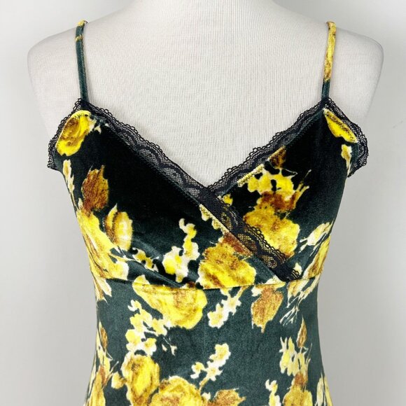 Urban Outfitters Floral Velvet Slip Dress Lace Trim Mini Boho Size Medium Women' - Picture 2 of 5